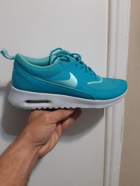 Nike air max thea pour femmes