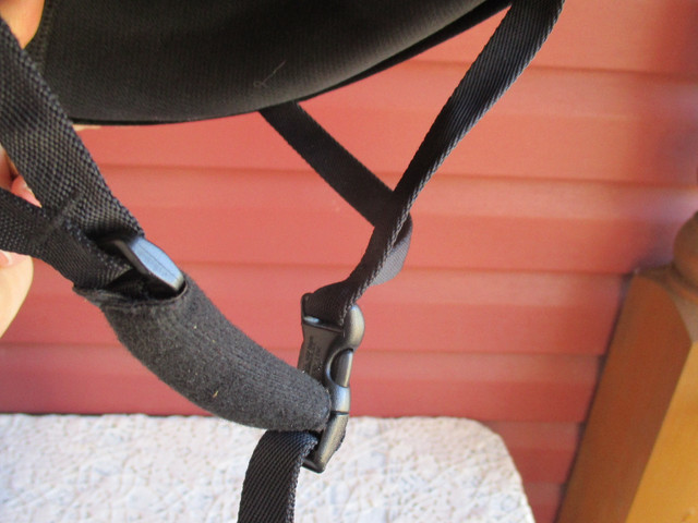 2 Adult Horse Riding Hats--Like New! in Equestrian & Livestock Accessories in New Glasgow - Image 3