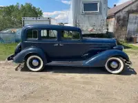 1934 Oldsmobile 