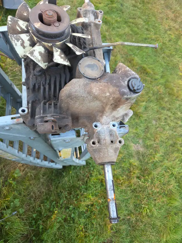 John Deere LT155 Lawn Tractor Hydrostatic Transmission. $275 OBO in Transmission & Drivetrain in Truro - Image 3
