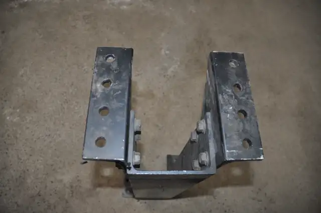 autocar truck camion simple crossmember aluminium neuf in Other in Victoriaville - Image 2