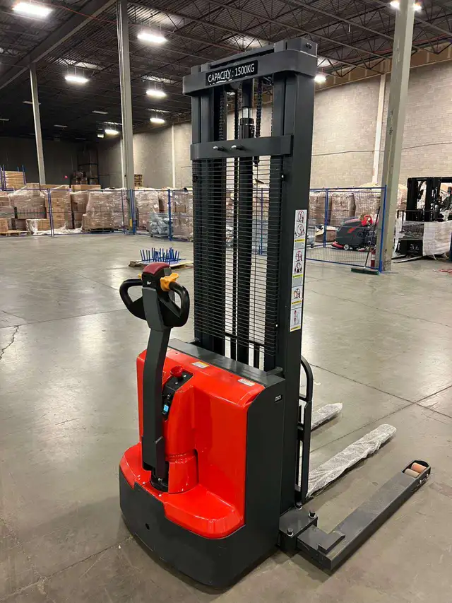 Electric Stacker Pallet - One Year Warranty/Finance Available628637376582411225