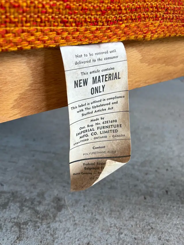 vintage mid century couch/sofa in Couches & Futons in Ottawa - Image 9