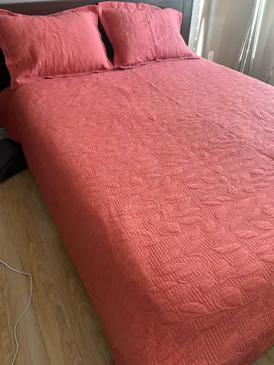Beautiful Queen Size Quilt, View more