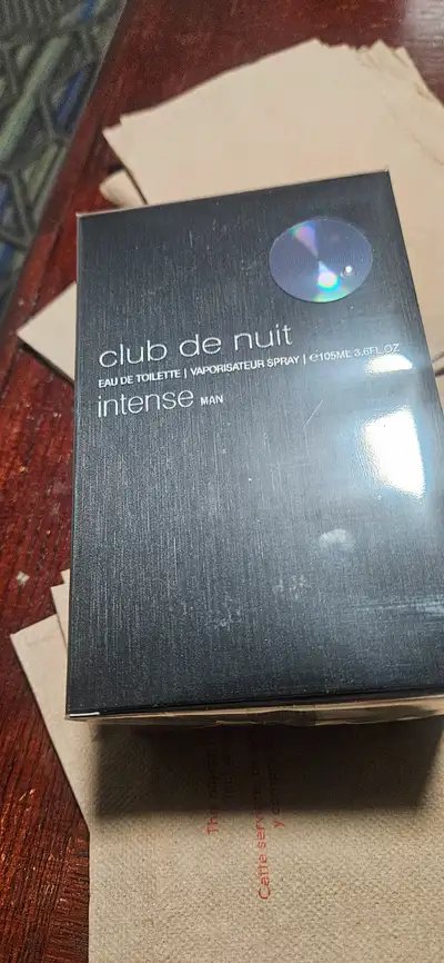 Hundred and five mill bottle brand new club.Do new eat $100 a 100% R$, no fake stuff. Okay now what