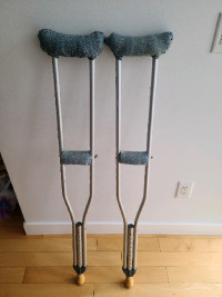 Adjustable Aluminum Crutches - Medium Adult 5'2" - 5'10"