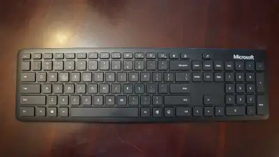 KEYBOARD  -  MICROSOFT SLIM, View more