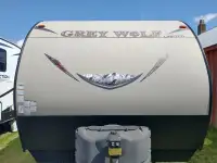RV toy hauler 2017 Grey Wolf