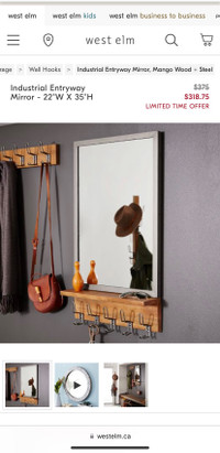 Entryway mirror with hooks Miroir d’entrée avec crochets
