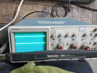 Tektronix Model 2215 60MHz 2-Channel Analog Oscilloscope $120 to