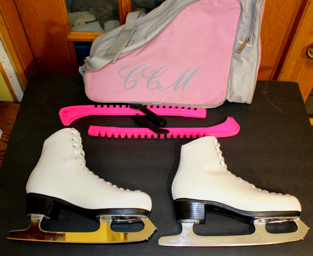 Risport LASER Figure Skates in Size 38 (US7.5, 255 mm) w CCM Bag in Skates & Blades in Regina - Image 2