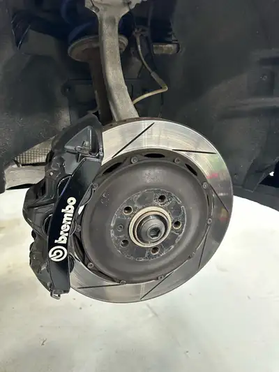 Used Brembo Big Brake Kit - Front: 380x32 6 piston - Rear: 380x28 4 piston - Slotted rotors - Brembo...