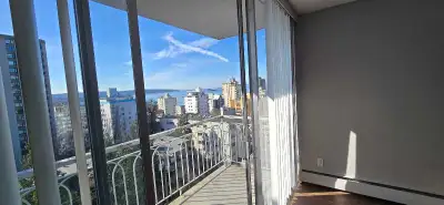 PLEASE READ OF ALL THIS AD. if you see this ad then it's still available. As well. I'm pretty busy a...