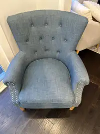 Upholstered chair in great condition 