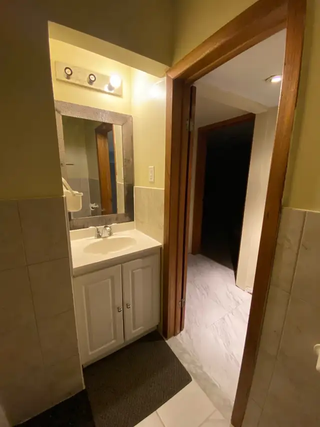 2 Beds 1 Bath Basement for Rent in Long Term Rentals in City of Toronto - Image 10