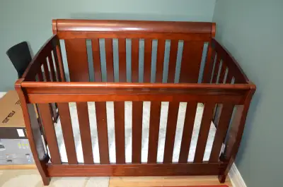 Lit pour bébé comme neuf, View more