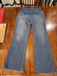 Maternity Jeans from Elly B by Olian sized Small
