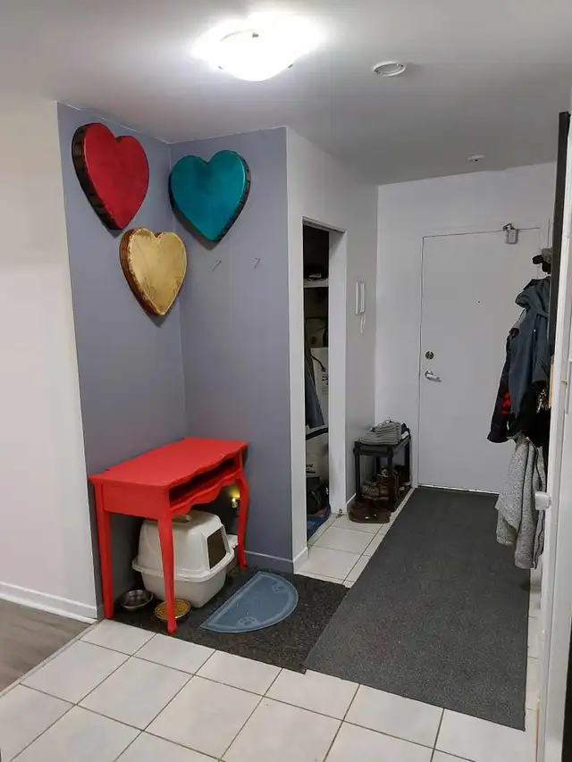 Grand condo 51/2, INCLU WIFI PRO ILLIMITÉ, Parking Privé/déneigé in Long Term Rentals in Laurentides - Image 10