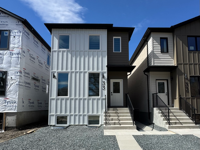 **Beautiful 3Bed 2.5Bath Duplex in Glenwood** in Long Term Rentals in Winnipeg - Image 25