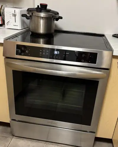 cuisinière Induction Frigidaire , View more