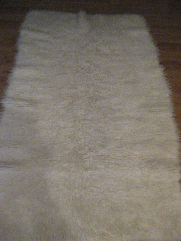 Tapis de laine 36 po x 65 po dans Tapis et moquettes  à Longueuil/Rive Sud
