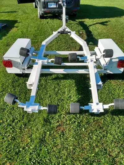 Its in new condition and nice it has 2 new tires and wheels, new paint, 2 new lights with new electr...