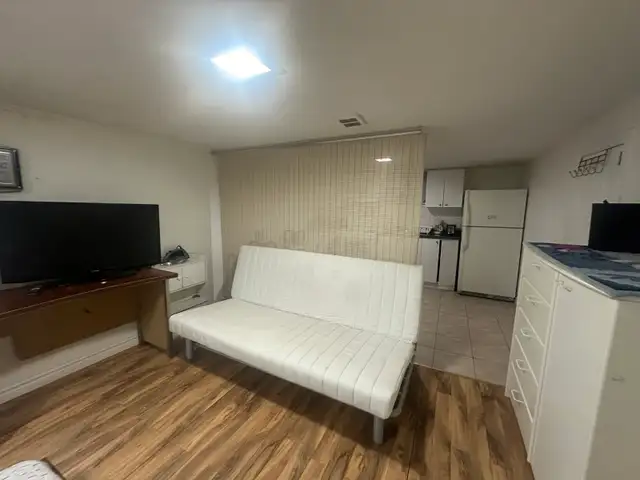 in a basement, studio unit is available for rent in Ontario in Canada - Image 4
