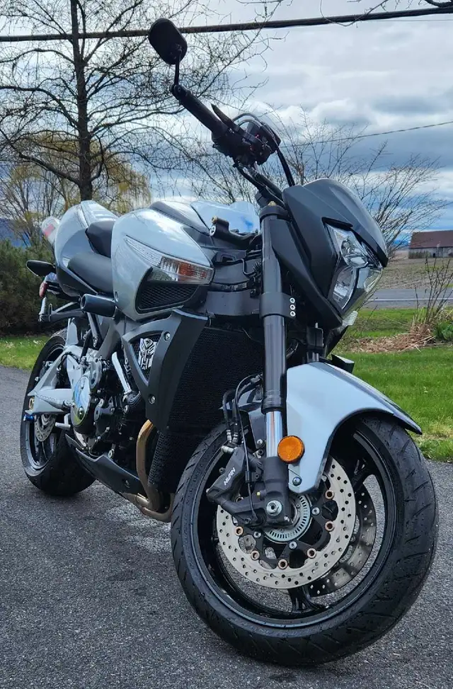 Suzuki B-King ABS 2009  in Sport Touring in Longueuil / South Shore - Image 11