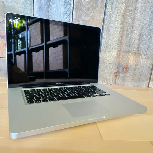 Macbook Pro Early 2011 15" | Intel i7 | 16 Gb RAM | SSD 240 Gb in Laptops in Laval / North Shore - Image 6
