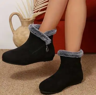 Bottes stylées , View more