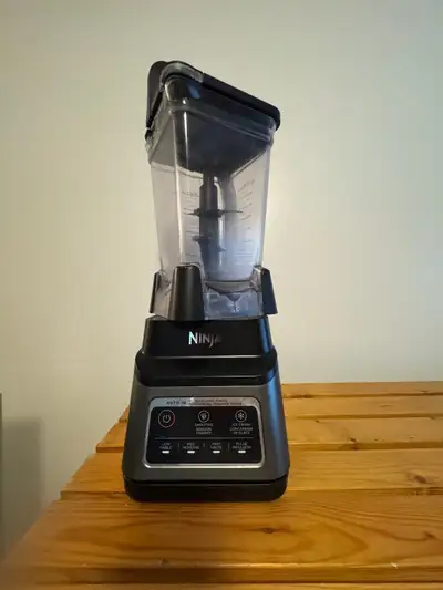 Powerful Ninja Professional Blender has Auto-IQ technology. It has settings for smoothie, ice crush,...