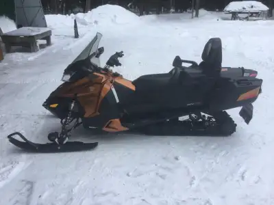 Dealer serviced after every season. Comes with -new spare belt -cover -saddle bags -studded track -2...