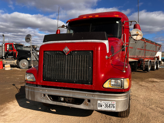 2007 intern & 2014 livebottom red river in Heavy Trucks in Mississauga / Peel Region - Image 4