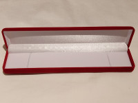 Red Velvet Necklace Chain Bracelet Display Case Storage, $3