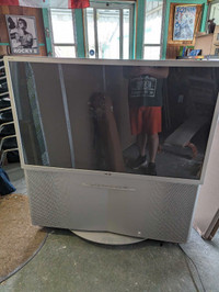 50 inch Sony rear projection TV