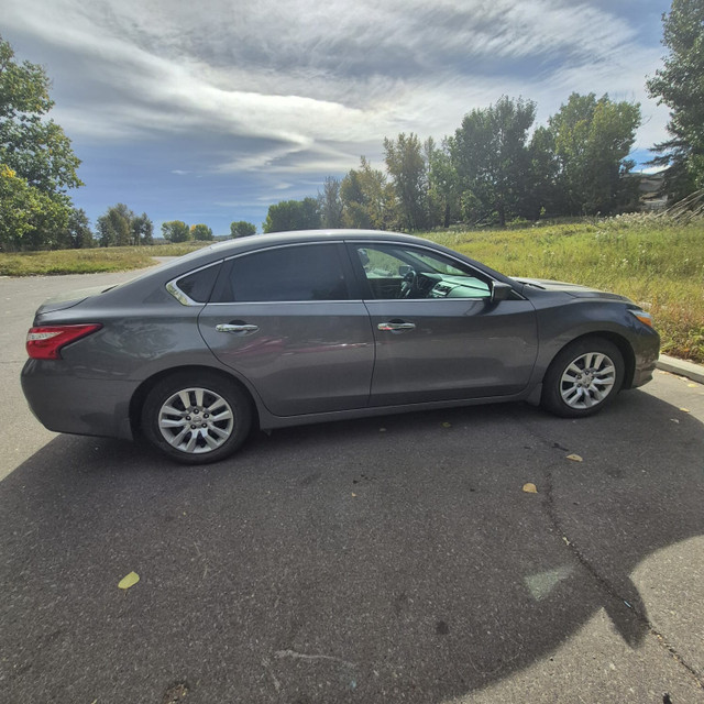 2016 Nissan Altima in Cars & Trucks in Calgary - Image 2