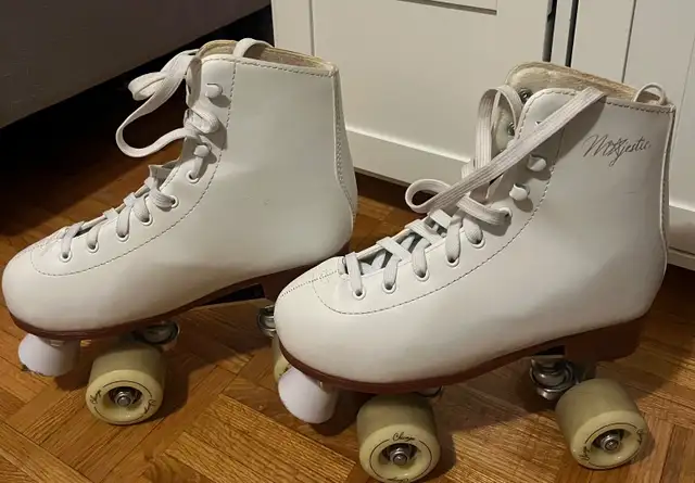 ROLLER SKATES in Skates & Blades in City of Toronto - Image 3