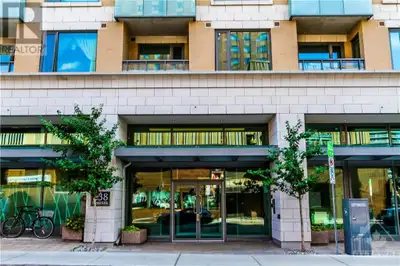 1 Bed Condo Rent, 238 Besserer St. Avail Aug 01, parking extra