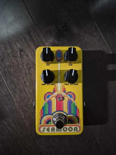 Get ready to dive into some serious sonic exploration with the Seamoon Octatron Analog Octave/Sub Pe...