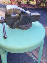 Vintage bench vise 3 inches jaws  Made in Canada