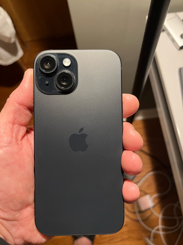 iPhone 15 in Cell Phones in Belleville - Image 2