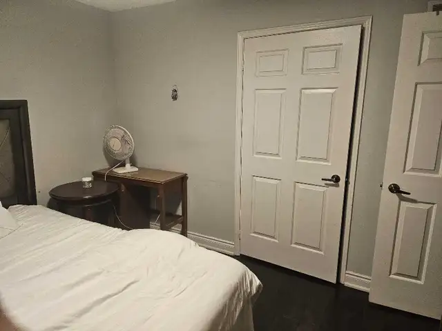 Room for Rent Mississauga  in Room Rentals & Roommates in Mississauga / Peel Region - Image 5
