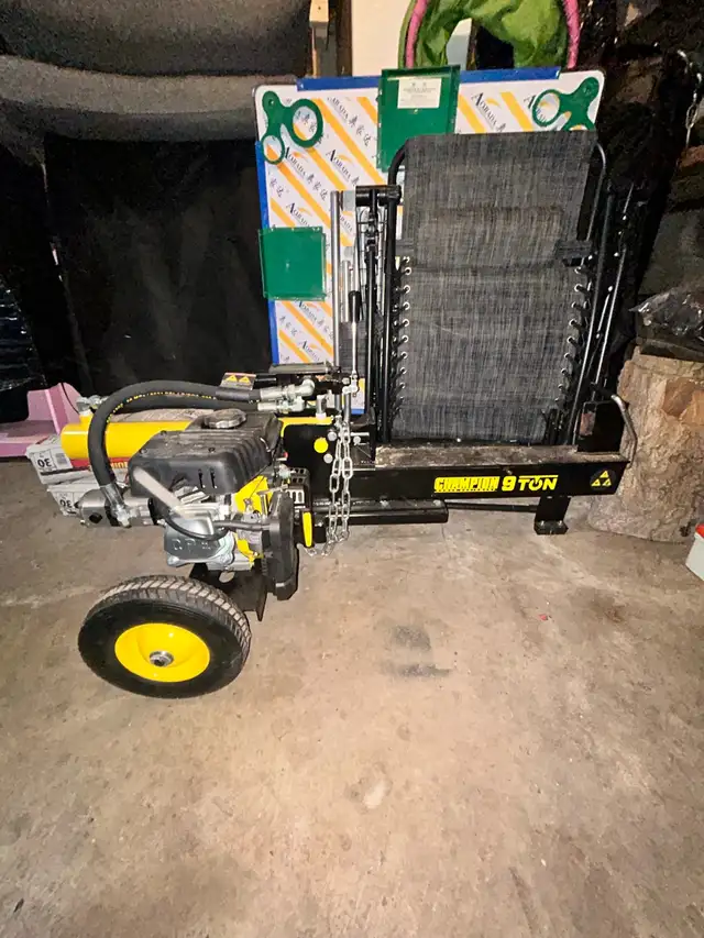 Wood Splitter 9 Ton in Outdoor Tools & Storage in City of Toronto - Image 4