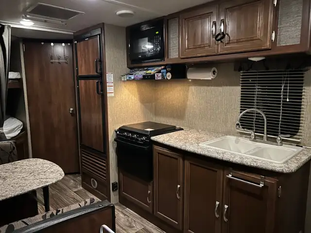 Roulotte Passport 239ML in RVs & Motorhomes in Laval / North Shore - Image 5