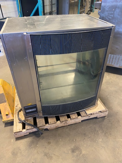 You are viewing a nicely used Hobart Rotisserie Oven for cooking. This HR7 model has been tested and...