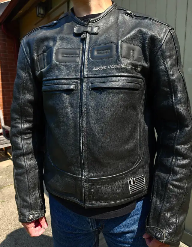 ICON Motorcycle Jacket 'motorhead' leather in Men's in Kitchener / Waterloo - Image 2