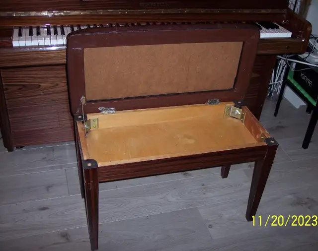 Upright SAMICK Piano for Sale $1,500 in Pianos & Keyboards in Mississauga / Peel Region - Image 5