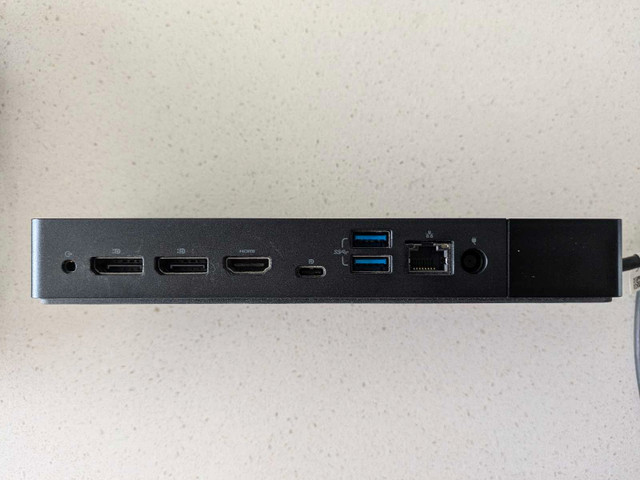 Dell USB-C Dock in Laptop Accessories in Calgary - Image 2