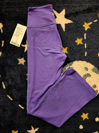 BNWT Lululemon Groove Pant SHR Flare Nulu - Purple - Size 6