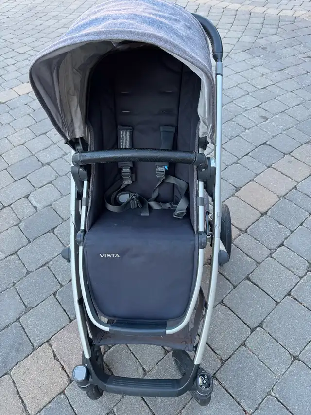 Uppababy Vista stroller  in Strollers, Carriers & Car Seats in Markham / York Region - Image 6